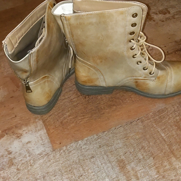 "Combat" Boots - Picture 3 of 3